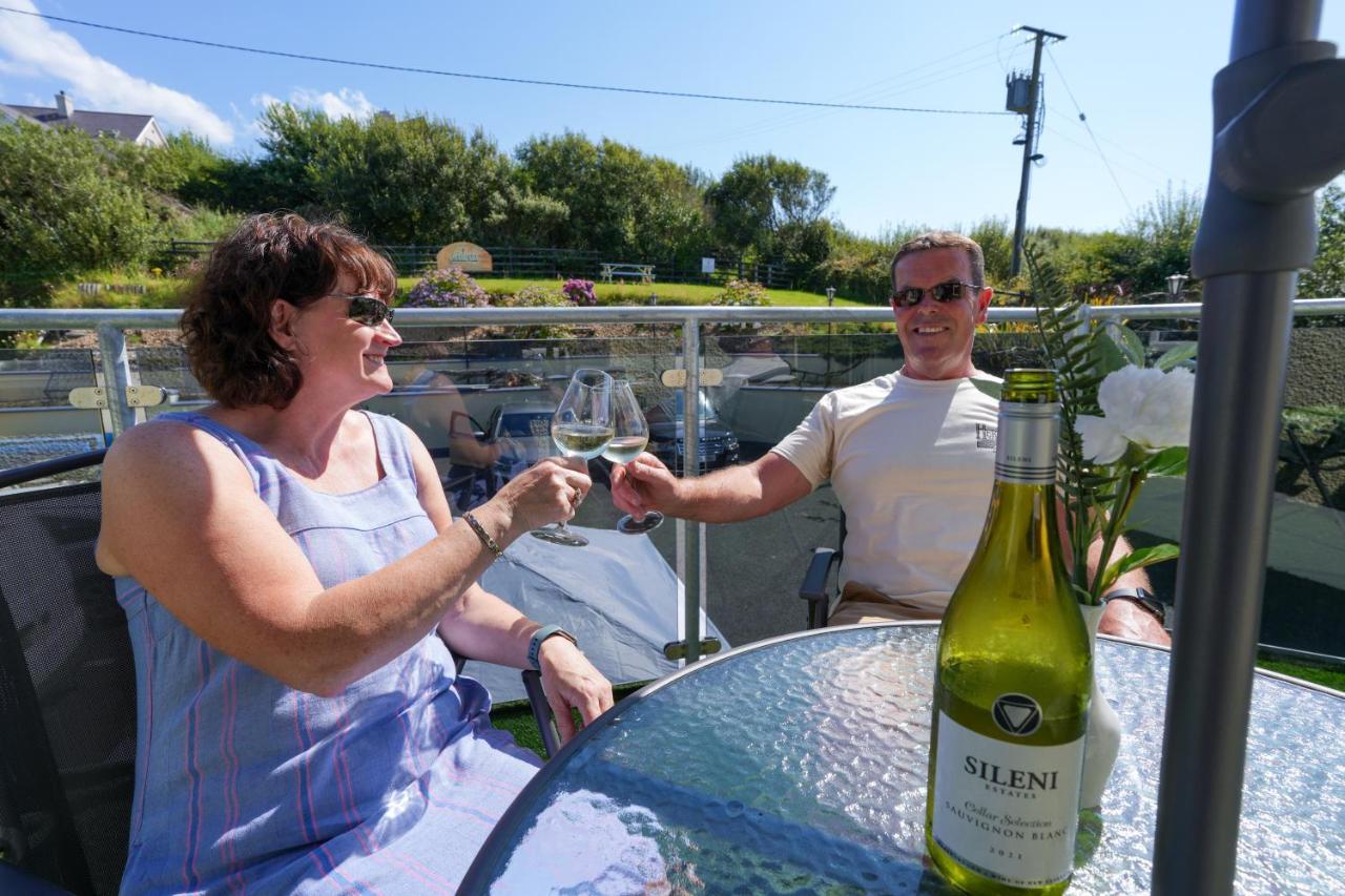 The Gaslight Inn Self Catering Holiday Apartments Rossnowlagh Donegal Buitenkant foto